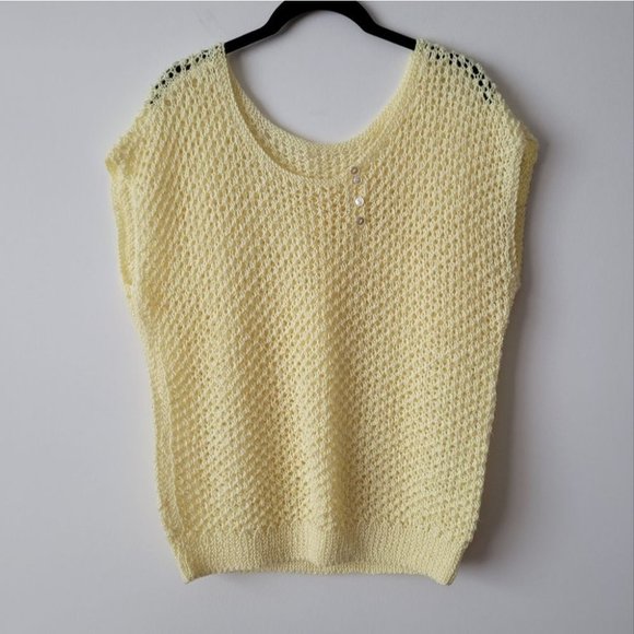 VINTAGE Handmade Hand Knit Scoop Neck Yellow Sleeveless Sweater - Picture 2 of 12
